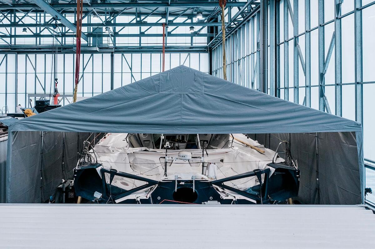 Alex Thomson’s C-foils to be fitted to the Imoca Nexans-Art & Fenêtres
