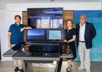 Rolls-Royce presents new mtu bridge and propeller solutions in Cannes