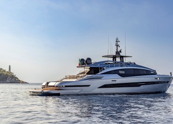 Ferretti Group al Cannes Yachting Festival con nuove gamme e nuovi modelli