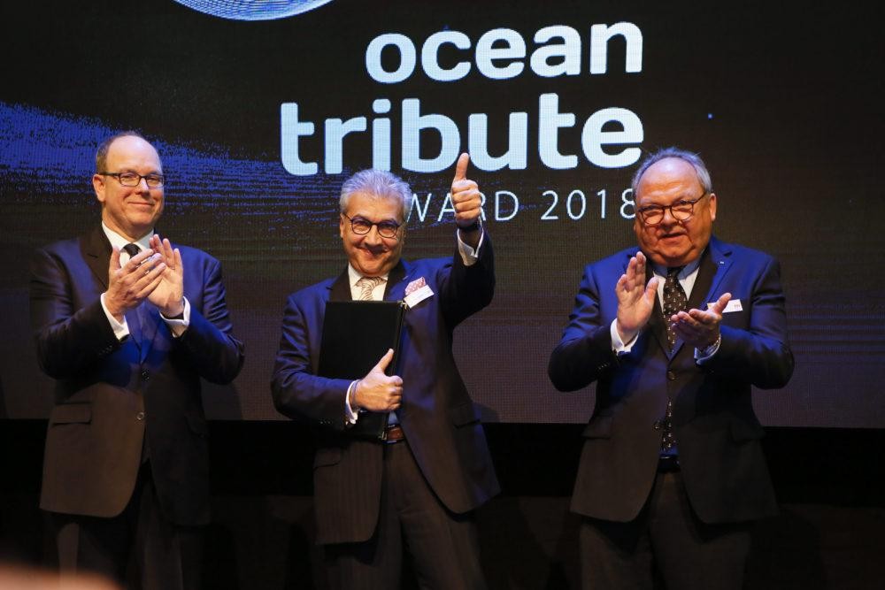 Ocean tribute Award: Prince Albert II, Petros Michelidakis, Werner M. Dornscheidt (left to right)
