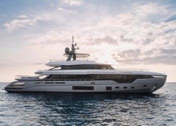Azimut at the Discover Boating Miami International Boat Show 2023