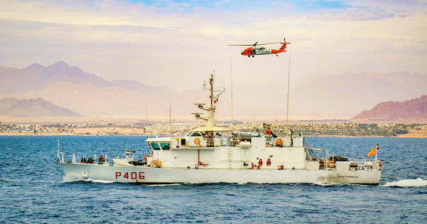 Le componenti navale italiana e aerea statunitense della MFO