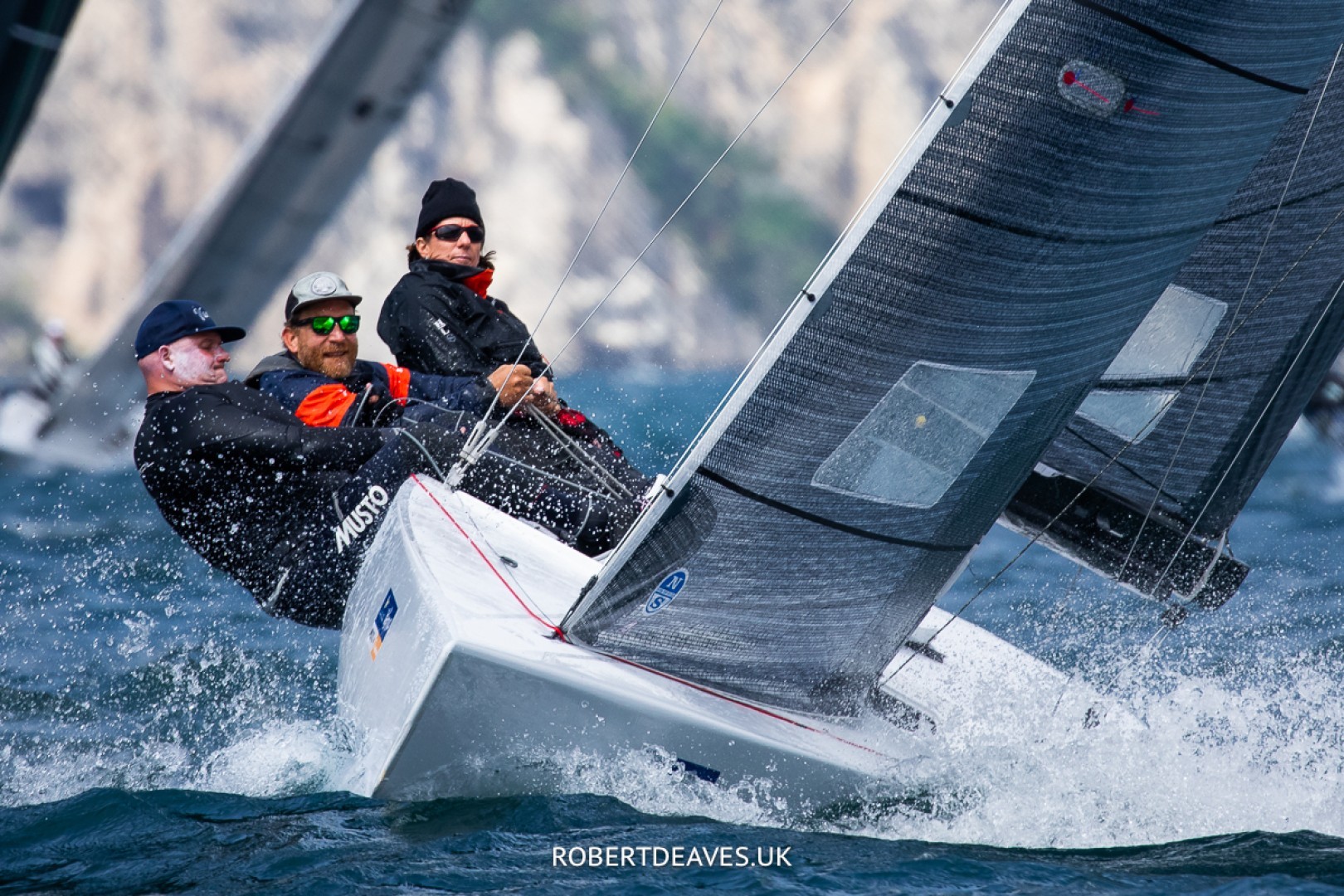 Aspire extends on second day of 5.5 Metre Alpen Cup