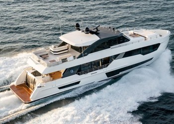 Ocean Alexander 90R and 45D debut at Cannes Yachting Festival