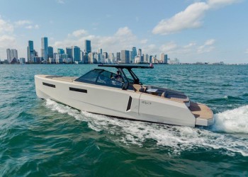 Evo Yachts takes a custom Evo R4 WA to the Palm Beach Boat Show