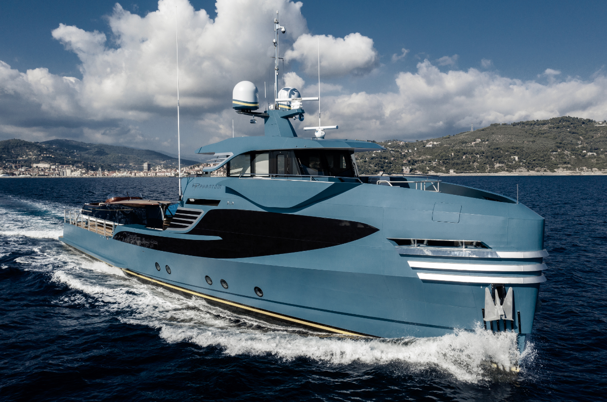 PHI Phantom is the matching 36m chase boat to 58.5m PHI