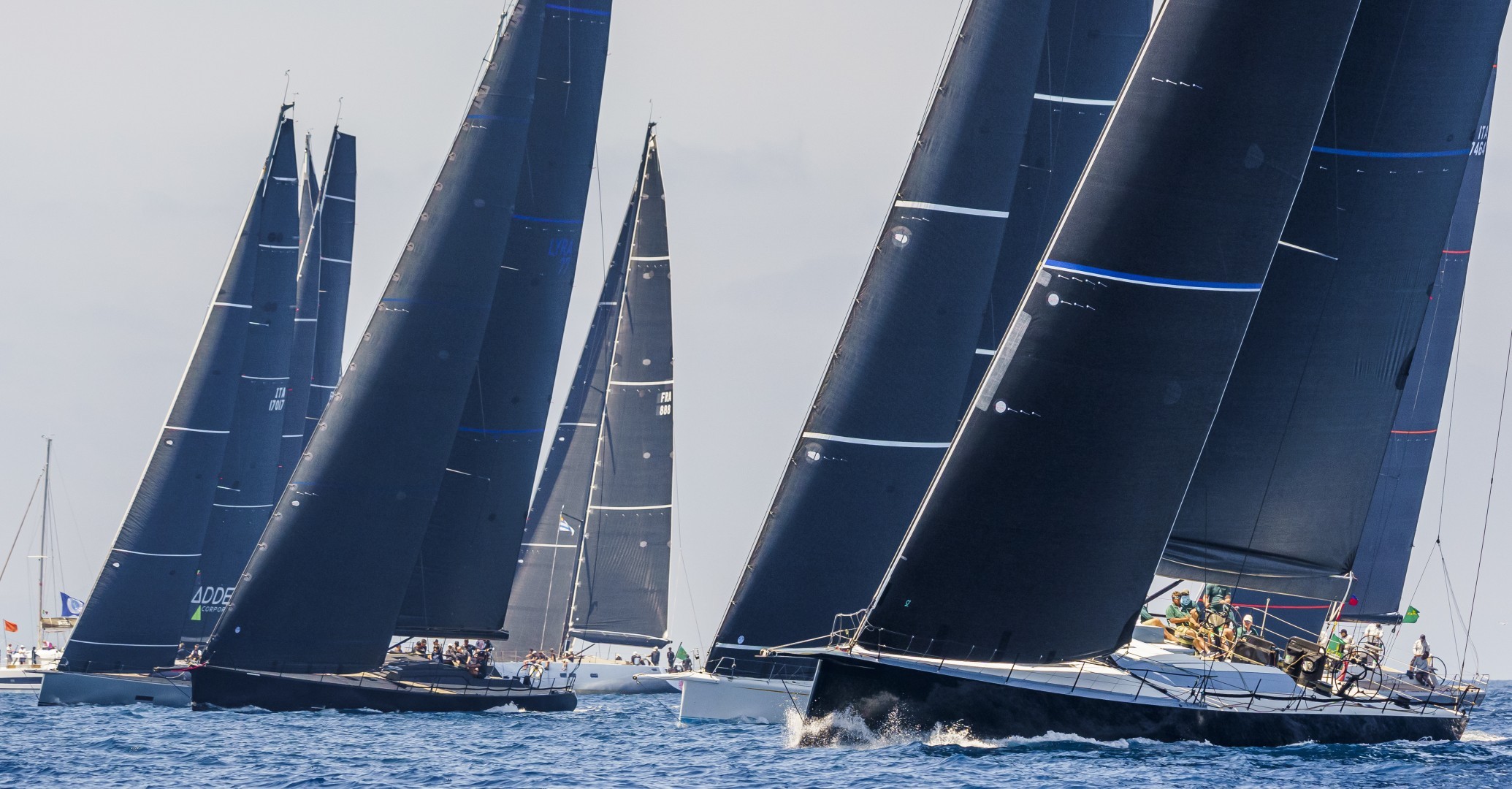 The maxis are all starting together at this IMA Maxi European Championship