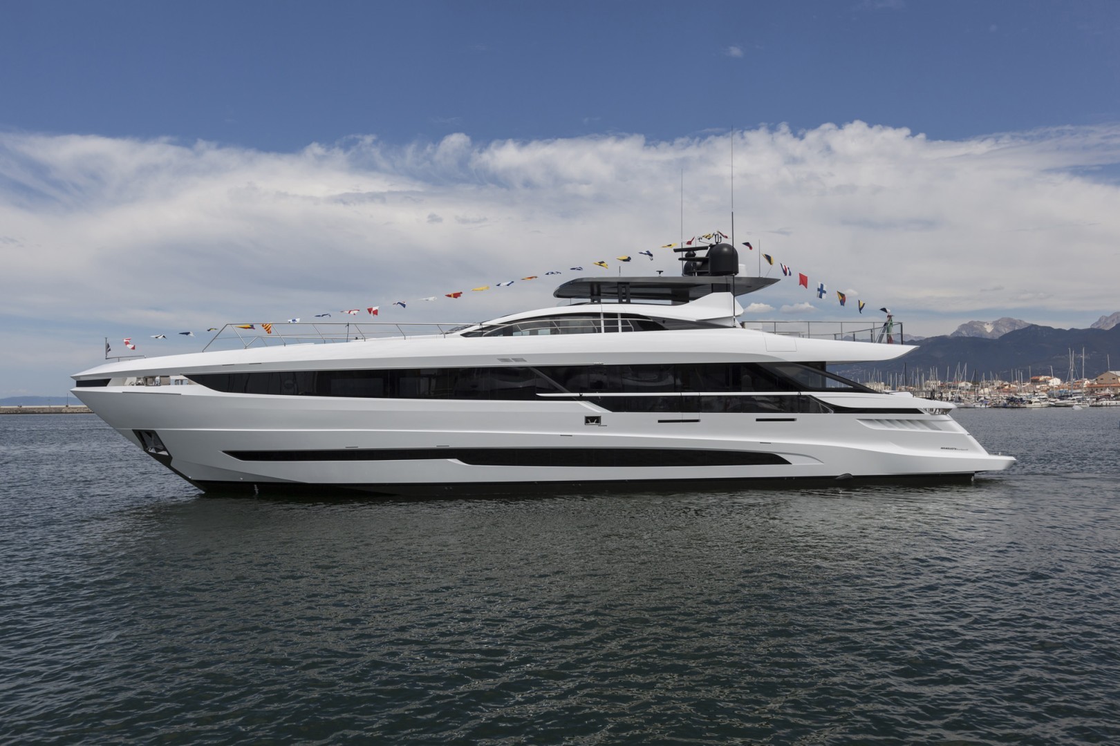 Mangusta GranSport 33 launched