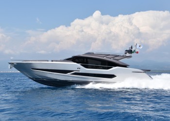 Il Gruppo FIPA vara il suo nuovo AB Yachts - AB80