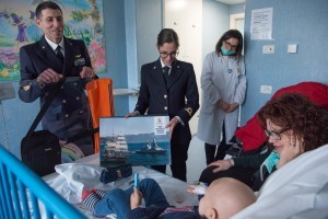 Marina Militare: in visita ai piccoli degenti dell’Ospedale Pediatrico