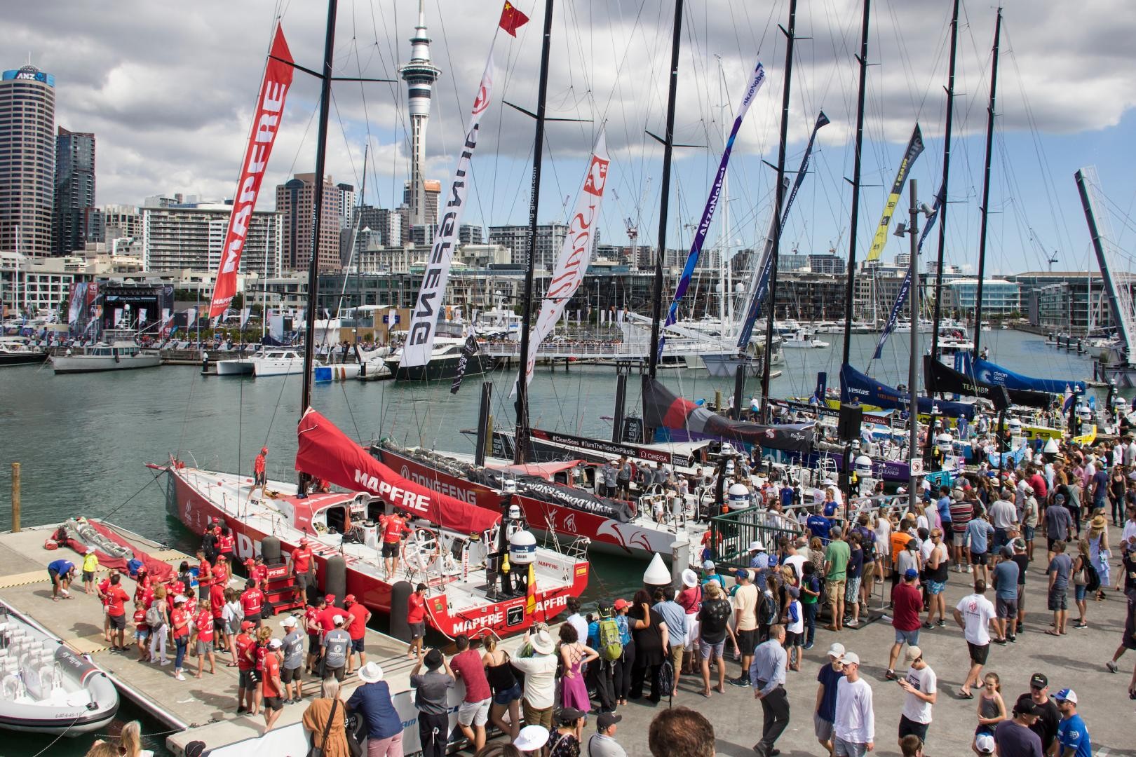 Auckland Stopover, Port Race