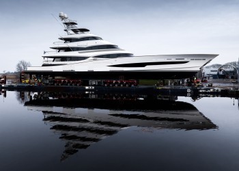 Royal Huisman, project 406 builds up to the climax