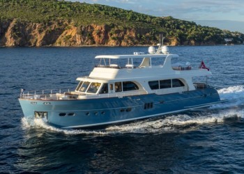 Exquisite new fully custom Vicem 95 superyacht leaves the yard