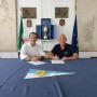 Il Divisional Manager di Banca Fideuram Claudio Formisano e il vice presidente del Club Nautico Versilia, Ammiraglio Marco Brusco