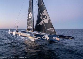 The Maxi Edmond de Rothschild heads for shelter in the Azores