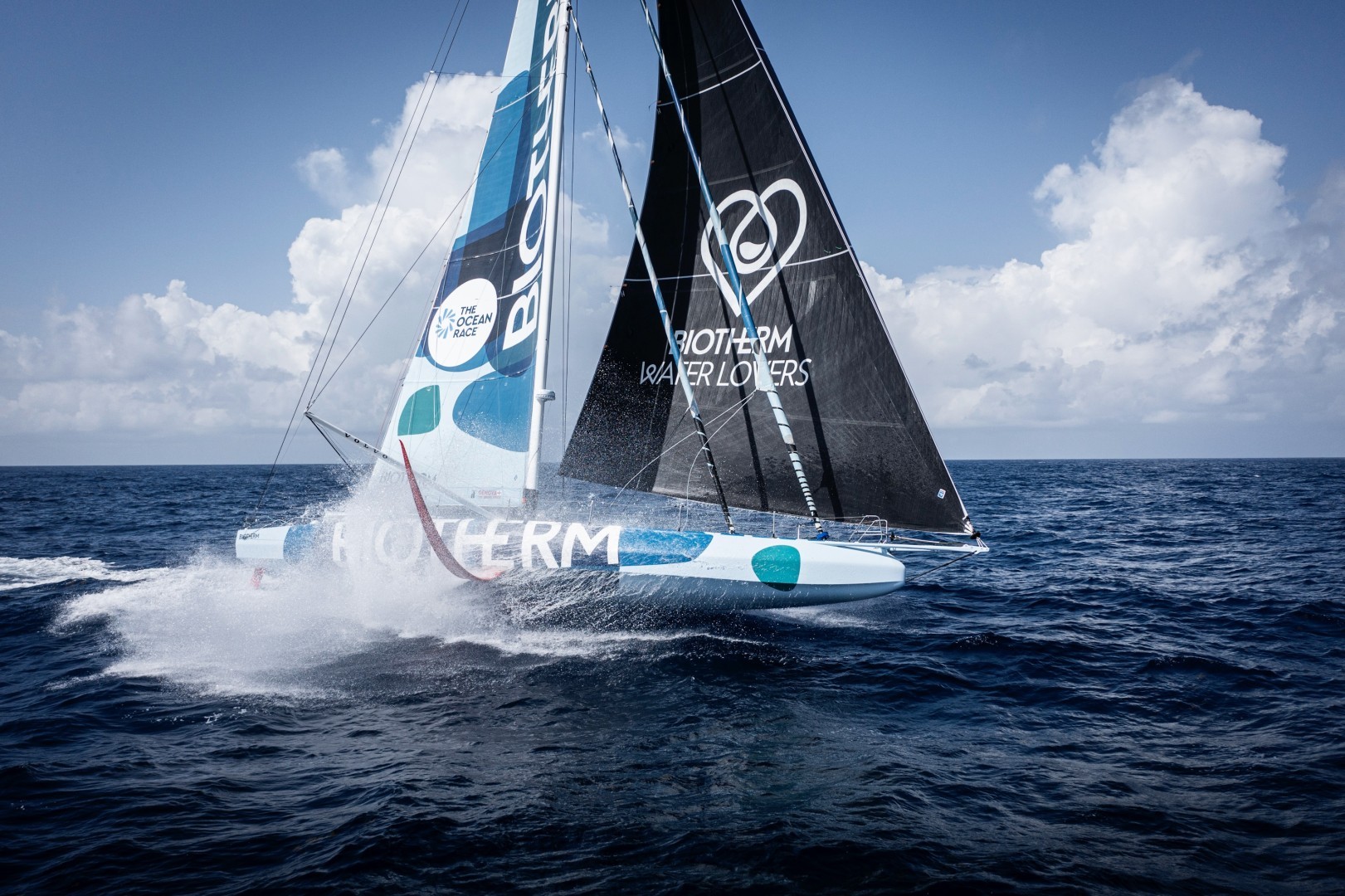 Leg 4 onboard Biotherm. Exit the Doldrums.
© Anne Beauge / Biotherm / The Ocean Race