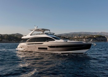 Azimut is back at the Genoa Boat Show with two Italian Premieres