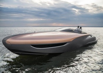 Lexus presenta il prototipo di uno yacht ad alte prestazioni